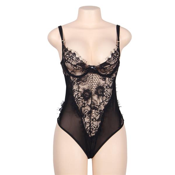 QUEEN PLUS FLORAL LACE AND FRINGED BLACK TEDDY