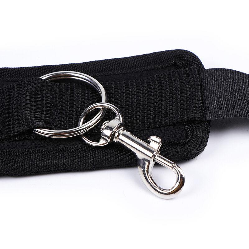 SUCTION CUP WRIST RESTRAINTS