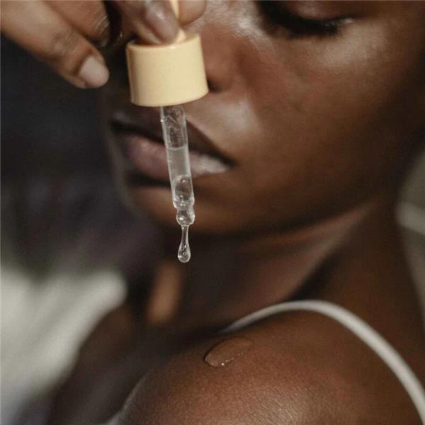 INDISCRETS OBNOVITVENI INTIMNI MASAŽNI KAPLJICE