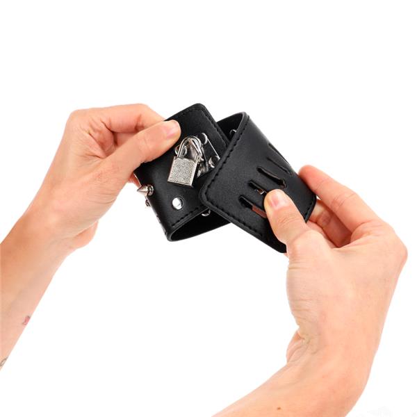 PUNK OGRANIČENJA ZA ZAPEŠĆA S ČAVLIMA 25 X 6 CM