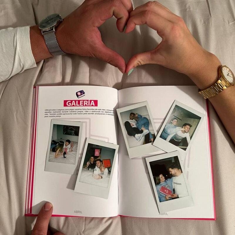 LOVE DIARY ALBUM OF MEMORIES & WISHES FOR A COUPLE