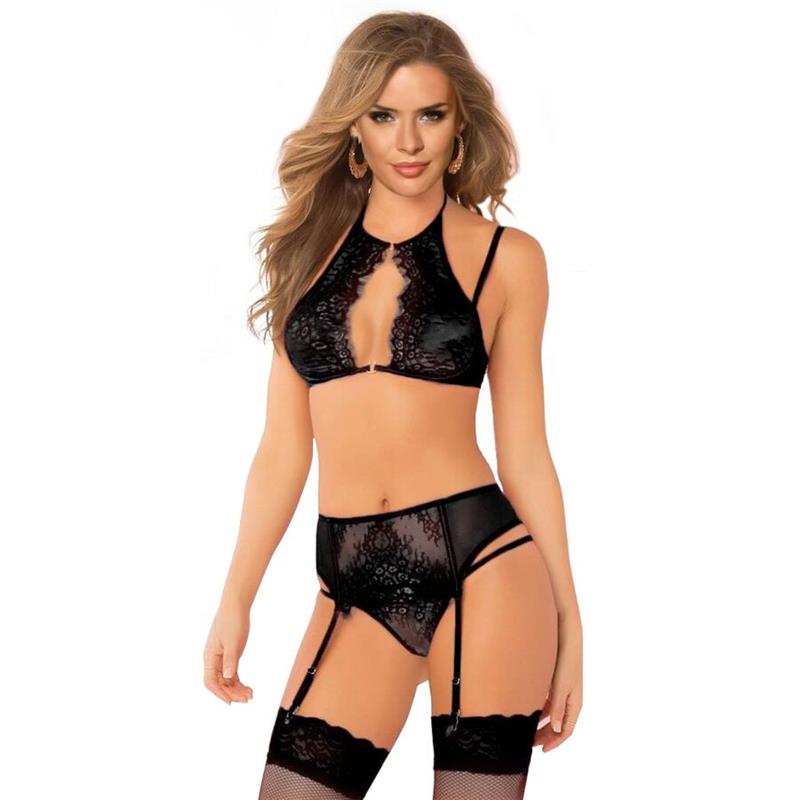 BRA + GARTER AND THONG SET SIZE L/XL